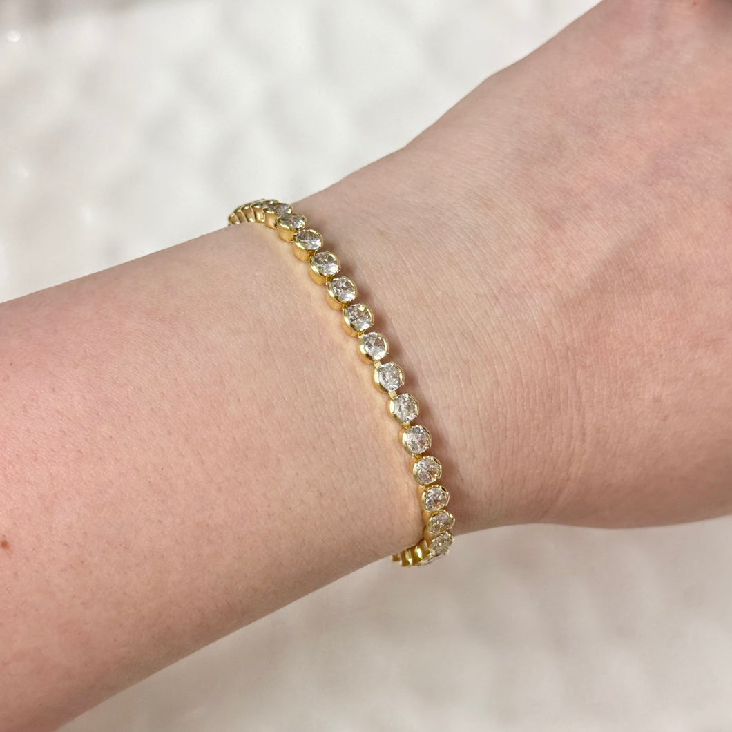 Round Bezel Tennis Bracelet