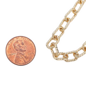 Load image into Gallery viewer, Chunky Textured Chain
