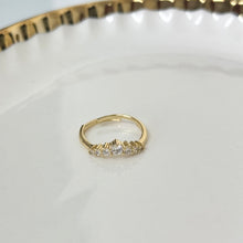 Load image into Gallery viewer, Princess Ring
