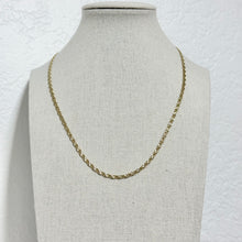 Load image into Gallery viewer, Scroll Link Layering Chain
