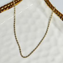 Load image into Gallery viewer, Scroll Link Layering Chain
