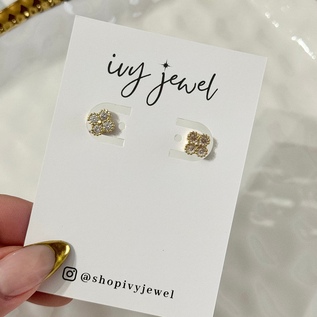 Mini Clover Studs