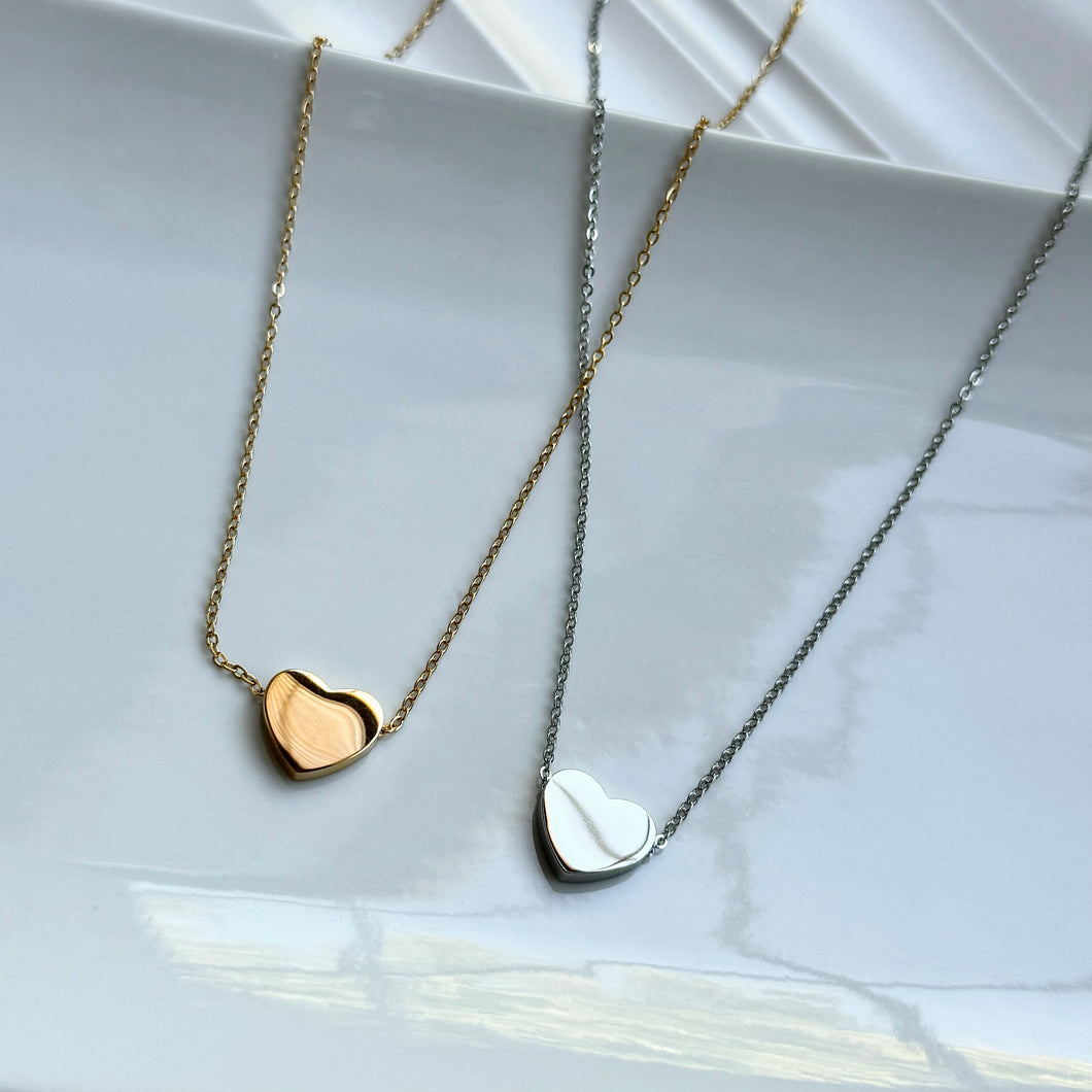 Dainty Heart Engraving Necklace