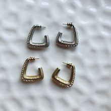 Load image into Gallery viewer, Vintage Jadior Hoops
