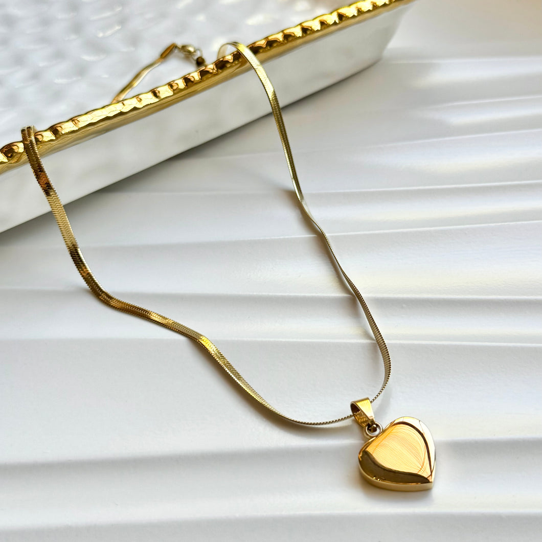 Chunky Heart Herringbone Engraving Necklace