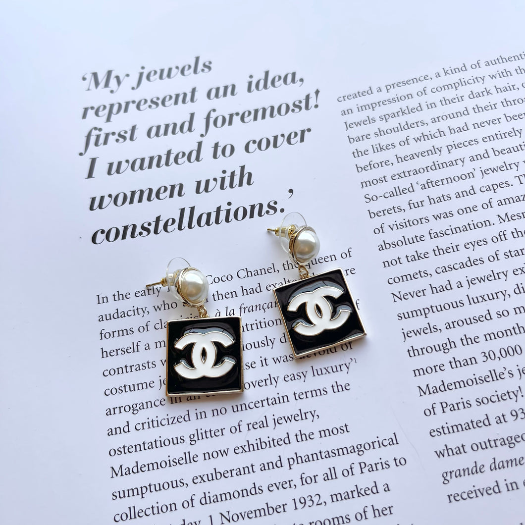 CC Camila Dangle Studs